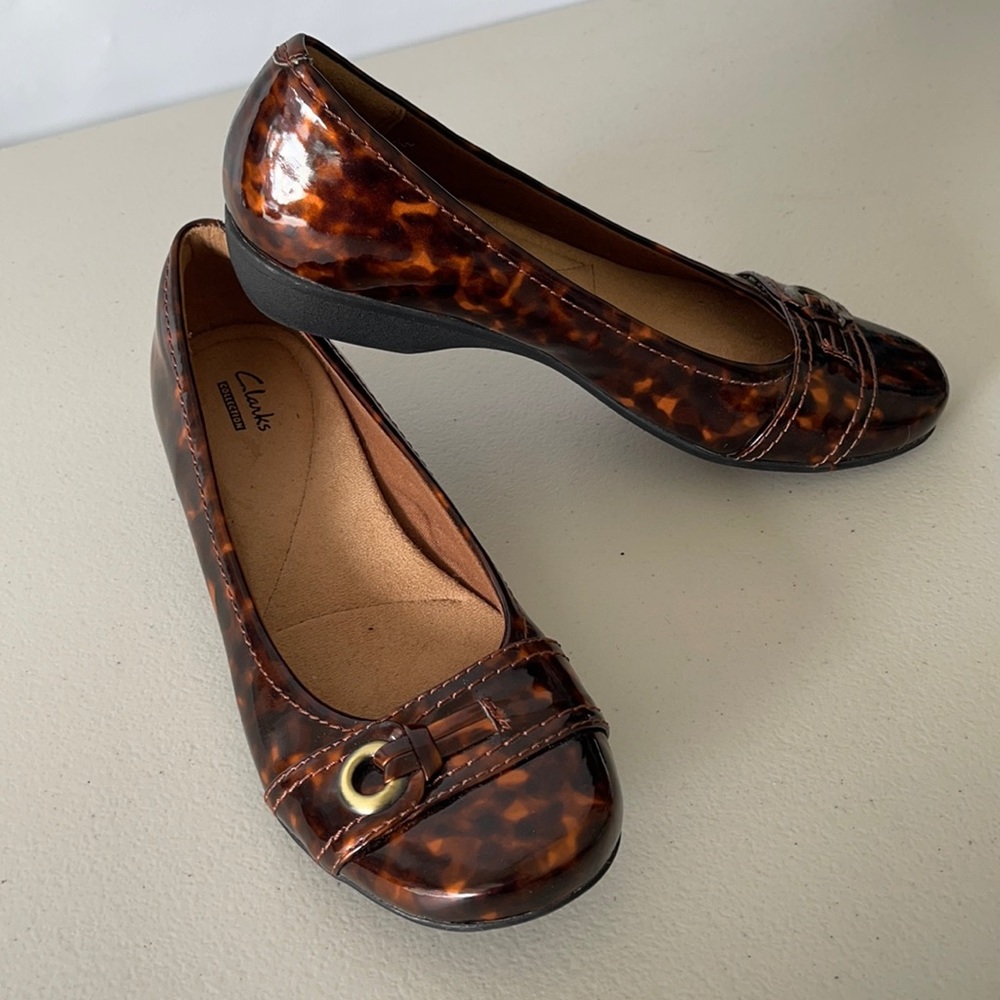 NWOT CLARKS Collection shoes